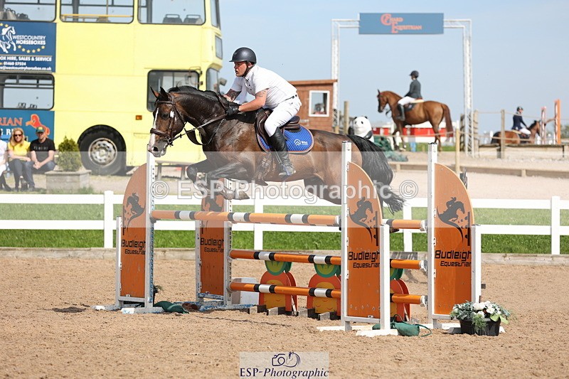 240510A-160210-09055 - Cls 18 1.10m National Am Quali and Open