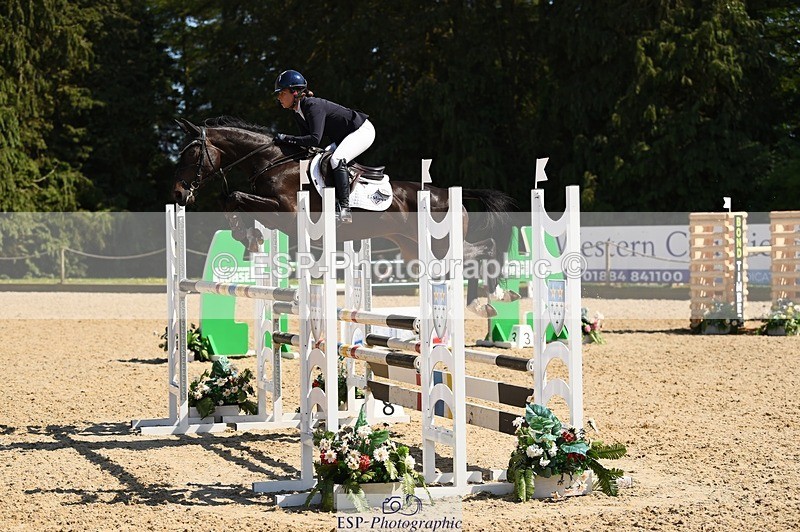 230527-153722-11585 - 485-OPPOSITION_HERALDIK_GIRL-Kirsty_Chabert-SJ