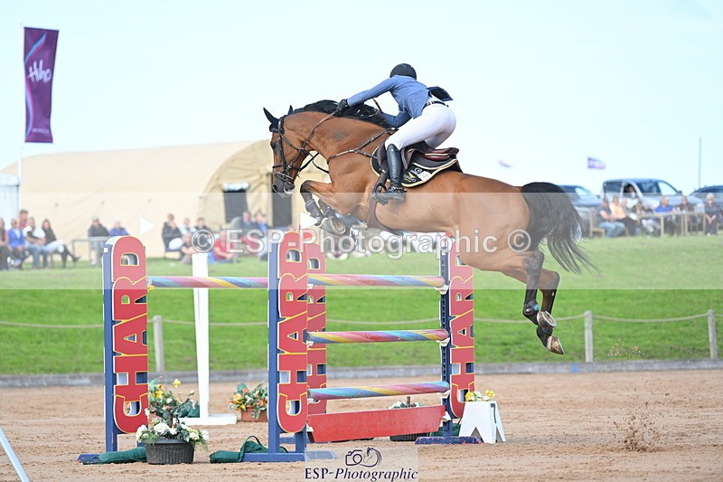 230721A-171621-08062 - Cls 10, 2 Star Big 1.45m Break to End