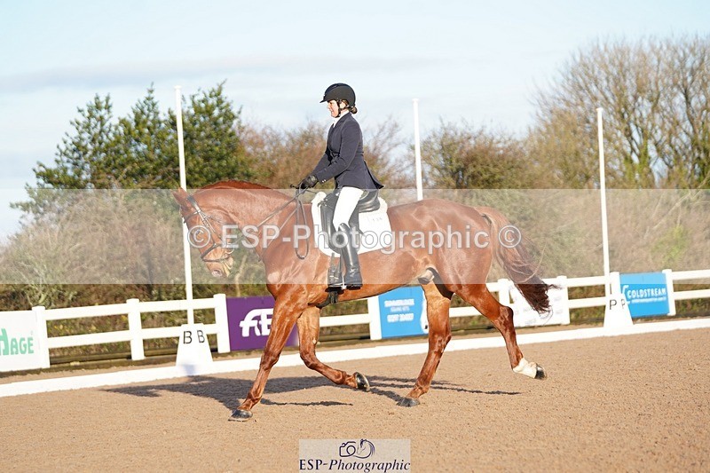 241214-104020-00225 - 136-NATALIE.PASSMORE-U.Legend