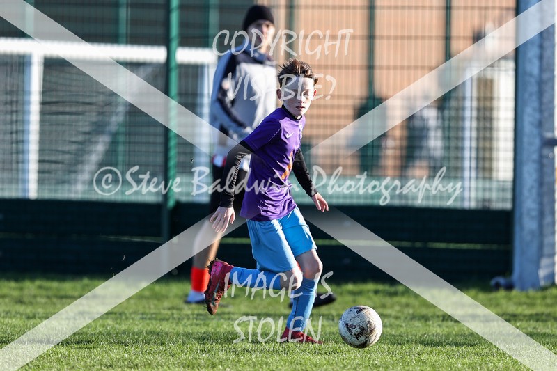 1DX31980 - 2025-11-23 FC Abbey Meads U13 Purple V Highworth Town Junior FC U13 T