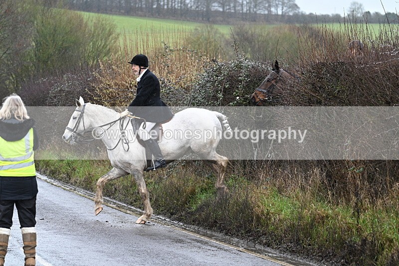 WJ7_6966 - Crossing A Camera