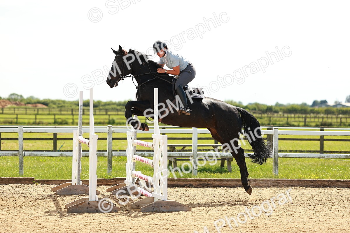SBM_002512 - Class 4 - Senior Newcomers - 1.10m