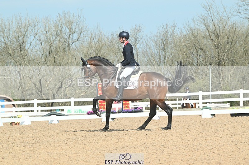 250403-104249-01568 - 048-Angus.Corrie-Deane-Maigret.VD.Watermolen