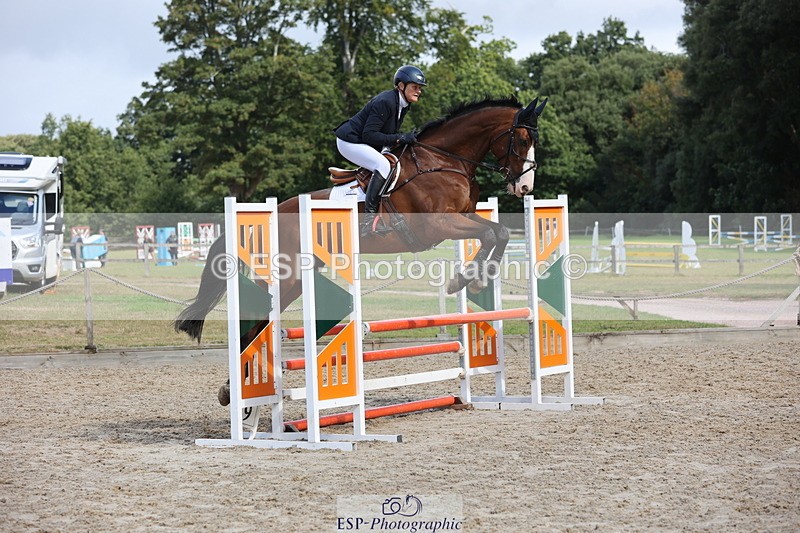 250829A-111657-01327 - Cls 7 British Novice and 90cm