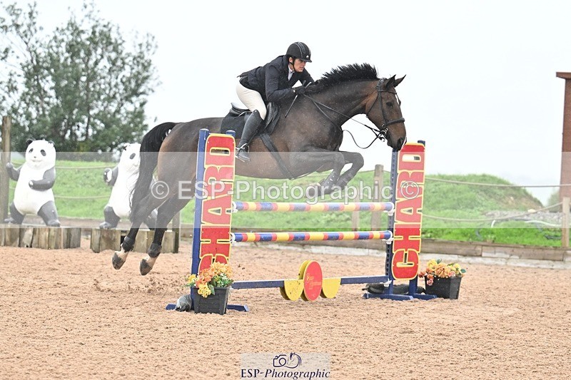 251003-120753-00647 - Cls 2 Newcomers and 1.10m