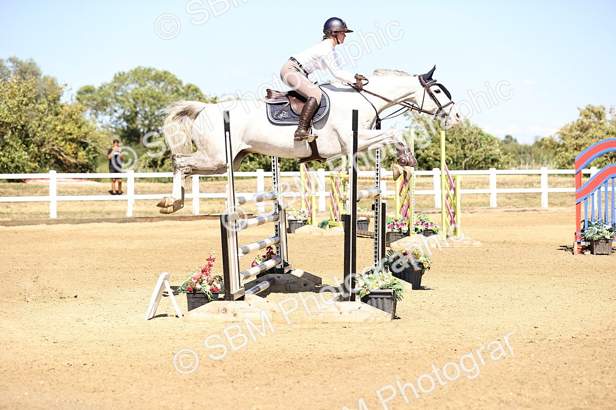 SBM_015054 - Class 16 - Senior foxhunter - 1.20m Open