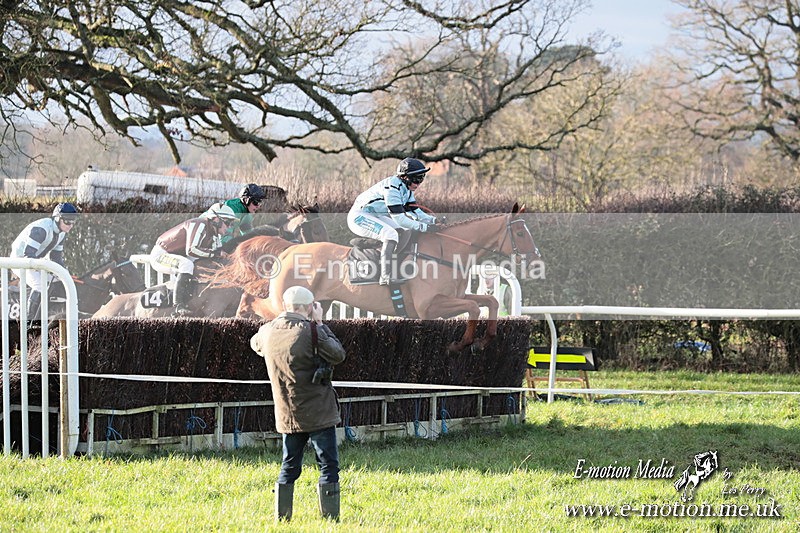 PtP 291224 816 - Harkaway Club PtP Chaddesley Corbett 29/12/24