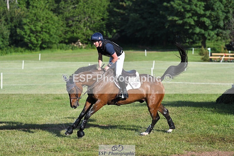 230527-181451-14094 - 175-MONBEG_EQUITY-Tom_McEwen-XC