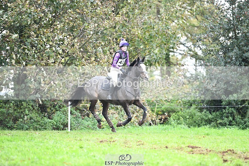 231021-132352-18019 - 427-COMBE.BREEZE-Gemma.Wells-SC+XC