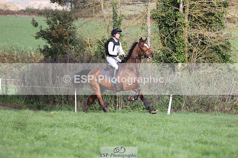 241025-113615-06518 - 013-Cameron.Beer-GREENLANES.LE.BAMBALOU