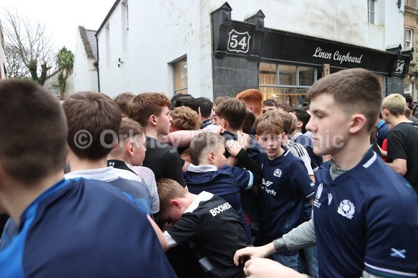 AA076101 - Christmas Boys Ba'