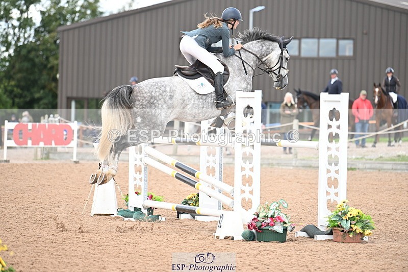 240912A-122103-01443 - Cls 3 Snr Foxhunter