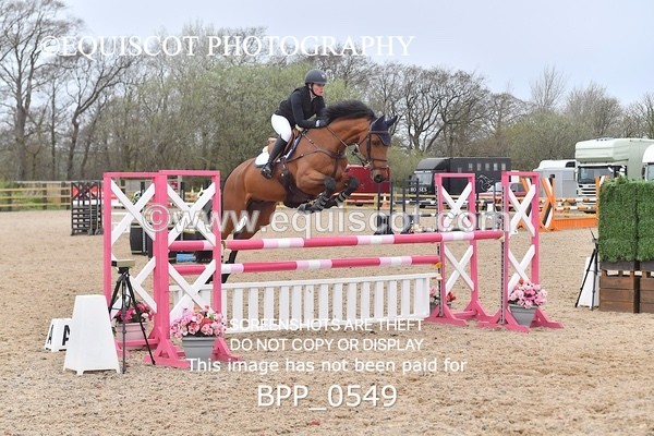 BPP_0549 - CLASS 4 FRI Senior Newcomers/ 1.10m Open