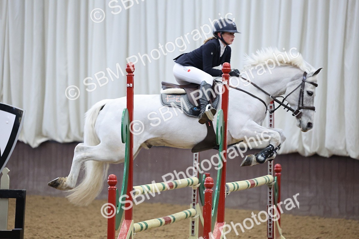 SBM_002141 - Class 4 - Blue Chip Pony Newcomers - 1.00m