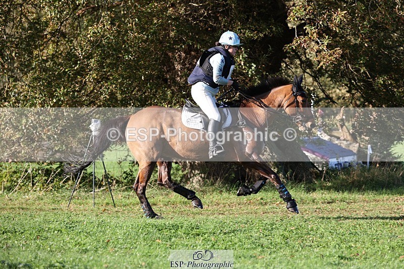 241026-093809-11344 - 376-Rachael.Hardman-WHIPPLETREE.HAILEYS.COMET