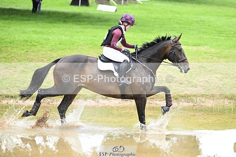 240803-110913-01881 - 056-Ellie_Batten-KING_KASHU