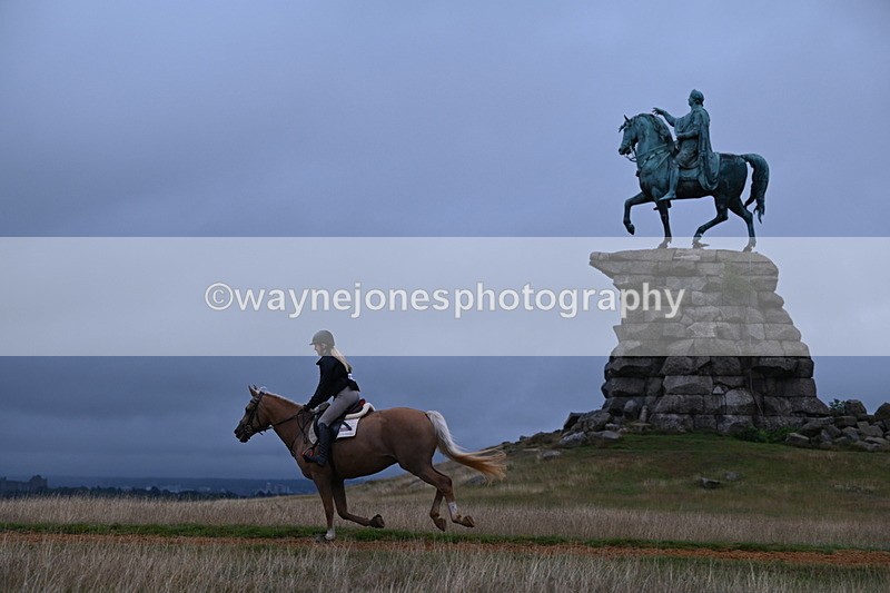 DSC_2495 - Time at Statue 12:34 to 12:56