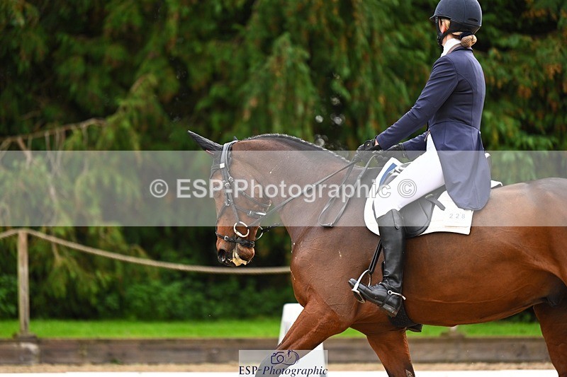 231021-095642-12636 - 228-CHEVALIAN.DUCATI-Hannah.Hobhouse-DR