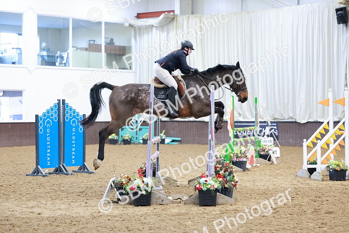 SBM_003472 - Class 11 - Senior Newcomers/ 1.10m Open