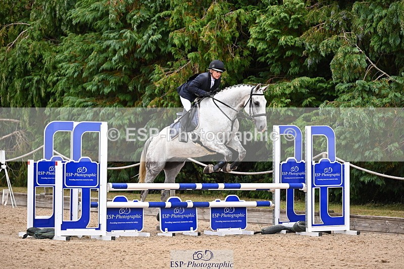 250802A-122118-02971 - B-087-Sarah.Lowe-DARK.DE.ST.PRIEST