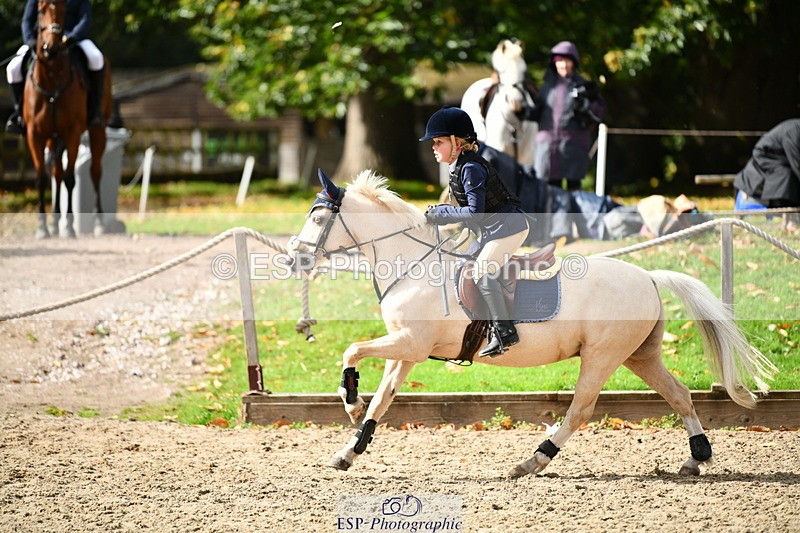 251004A-130550-01135 - Classes 6 & 7 60cm