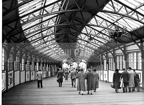 Rail Boat Terminal Wemyss Bay Clyde Coast 1960 - Land and Sea