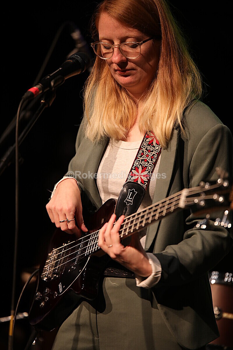 FOLK N BLUES-481 - FOLK and BLUES SEPT 2022