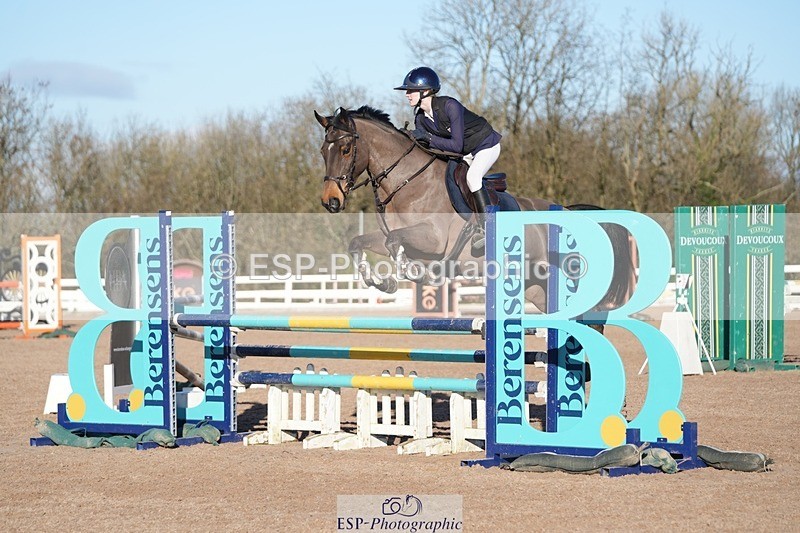 251130-115926-01120 - Cls 6 Blue Chip Pony Newcomers & 1m Open