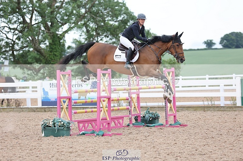 250625-160337-01608 - Cls 6 Foxhunter and 1.20m Open