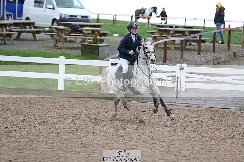 240211A-104004-02183 - Cls 4 Pony Discovery & 90cm Open