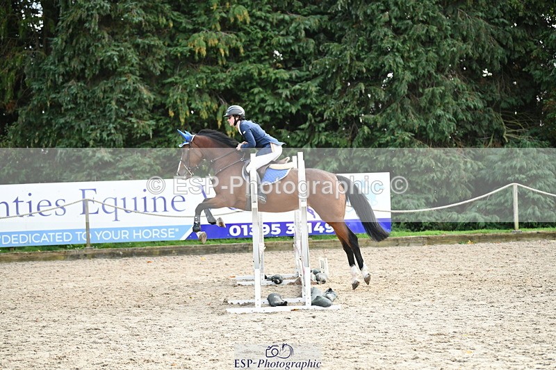 251004A-155710-02027 - Classes 8 & 9 70cm