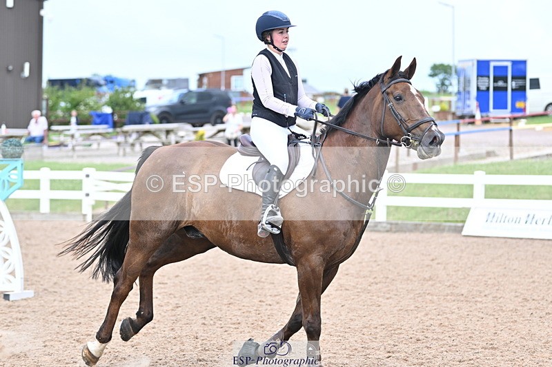 240625A-165708-00349 - Cls 03 & 04 70cm