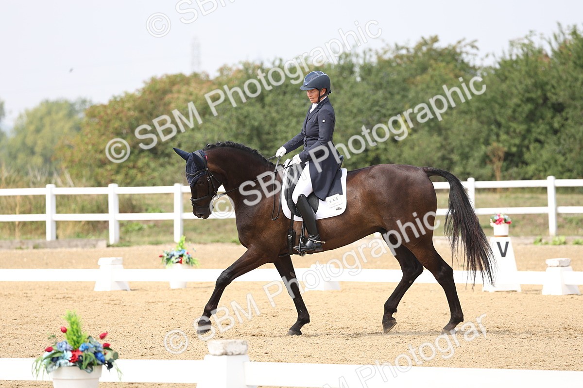 SBM_007296 - Class 9 - FEI INT I - 13.37-14.33