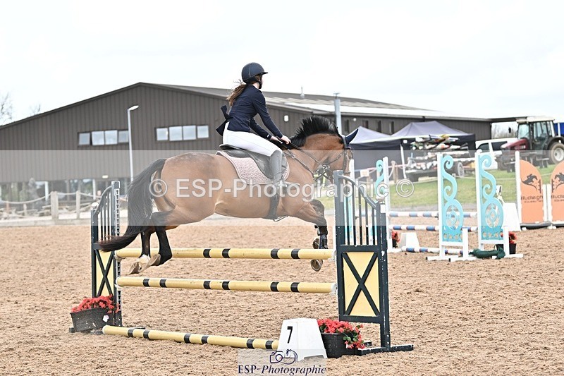 250414-112402-00496 - 90cm Round 1