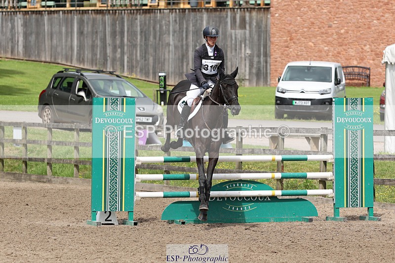 240804-105838-11393 - 310-Dani_Evans-BLACKADDER