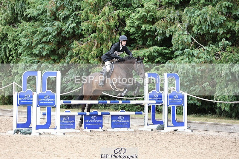 250803A-120339-12615 - M-556-Alex.Jupp-CARRY.ON.REGARDLESS