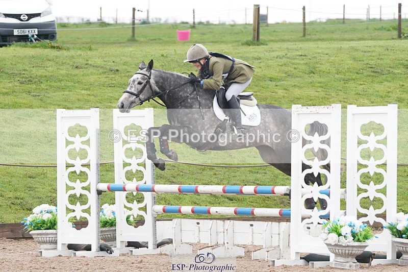 250419-100456-07911 - 508-Maisy.Miller-HEADDON.SWAN.SONG