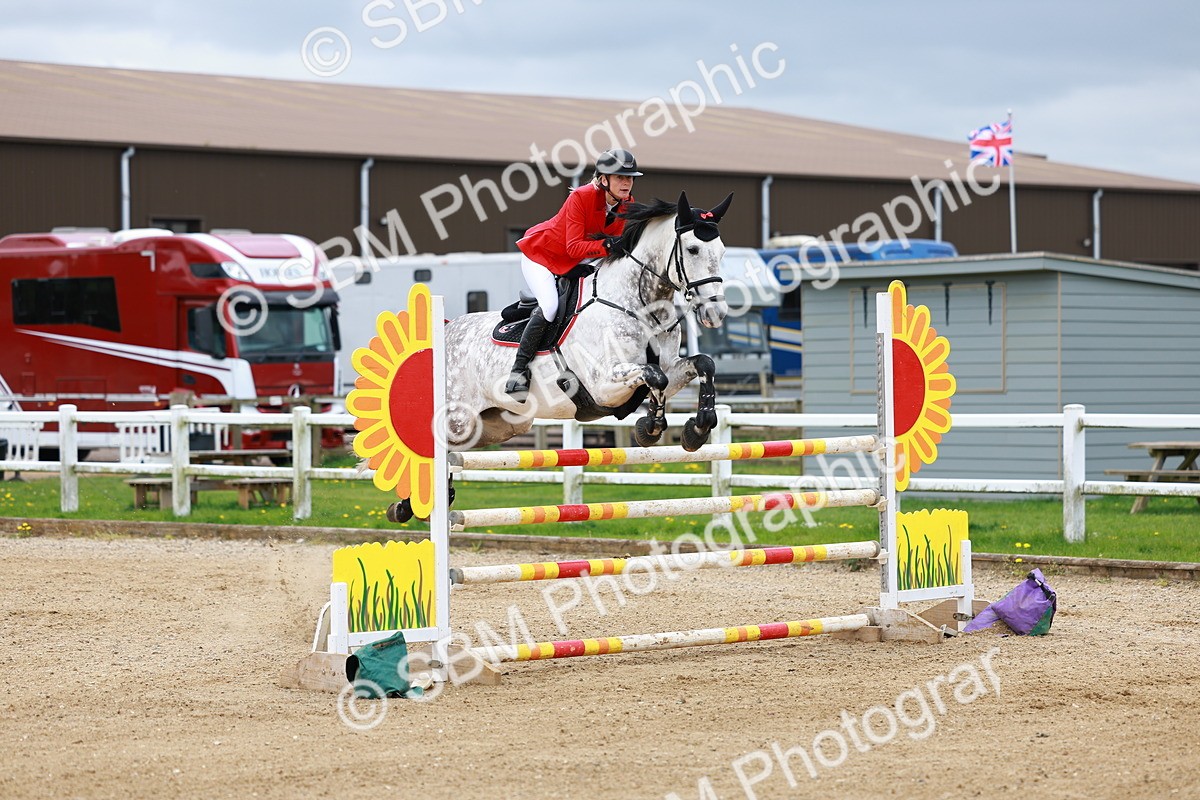 SBM_002591 - Class 11 - Senior Foxhunter - 1.20m
