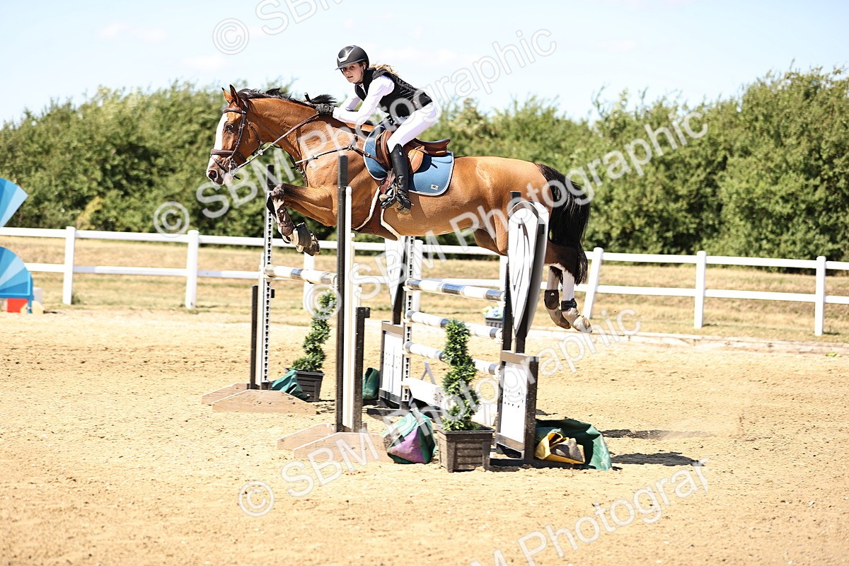SBM_015234 - Class 16 - Senior foxhunter - 1.20m Open