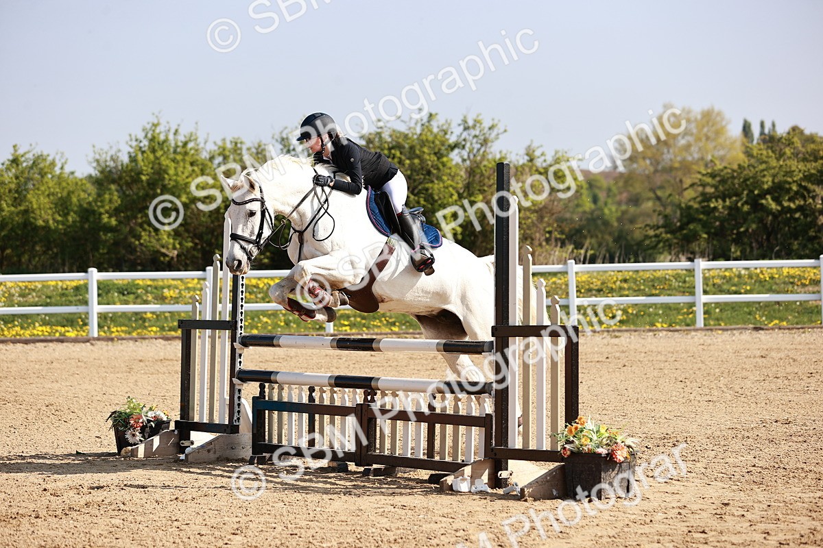  - Class 21 - Senior British Novice - 90cm