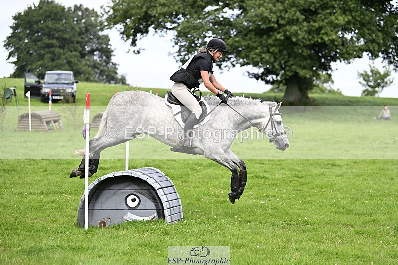 240804-160007-18481 - 663-Emma_Langfjord-Friend-MOUNTROSS_FIONN