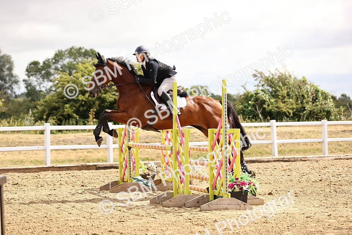 SBM_013040 - Class 13 - Senior British Novice - 90cm Open
