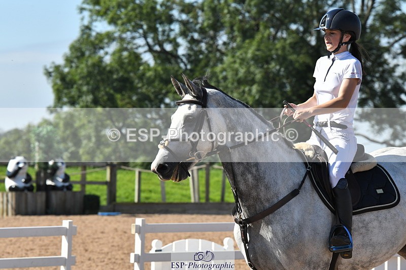 230903A-111214-03844 - Cls 13 1.05m Amateur Quali