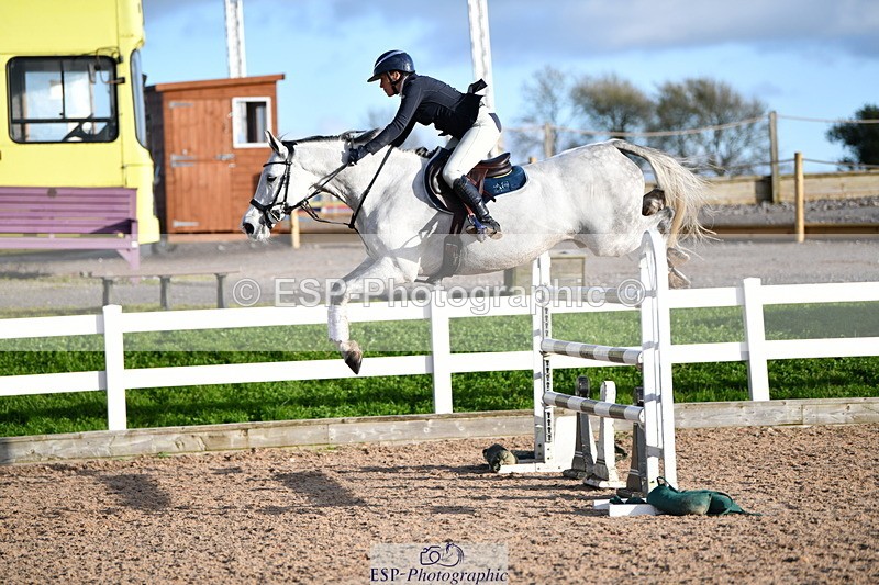 231110A-154002-01065 - Cls 7 National 1.30m Open