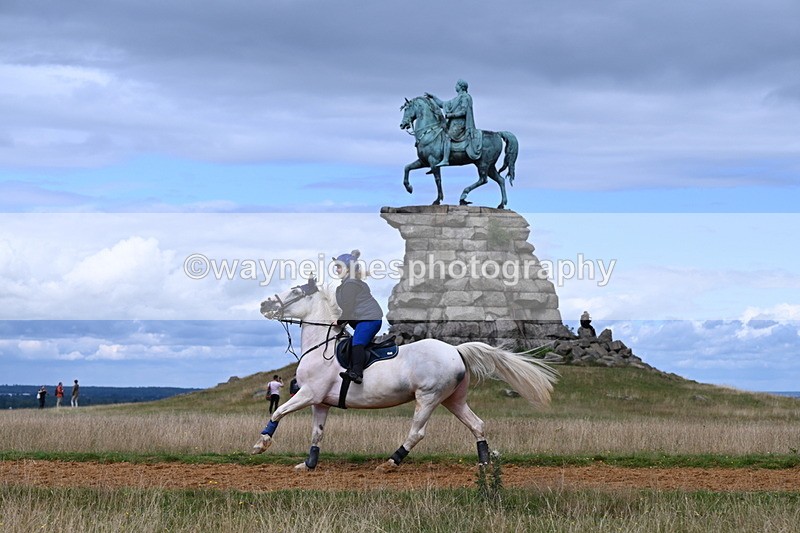 DSC_8820 - Time at Statue 14:33 to 15:10