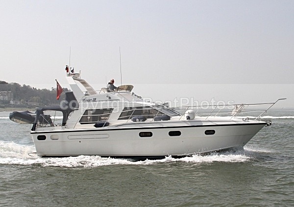 100418 SOLITAIRE IMG_2477jpg - Flybridge Cruisers