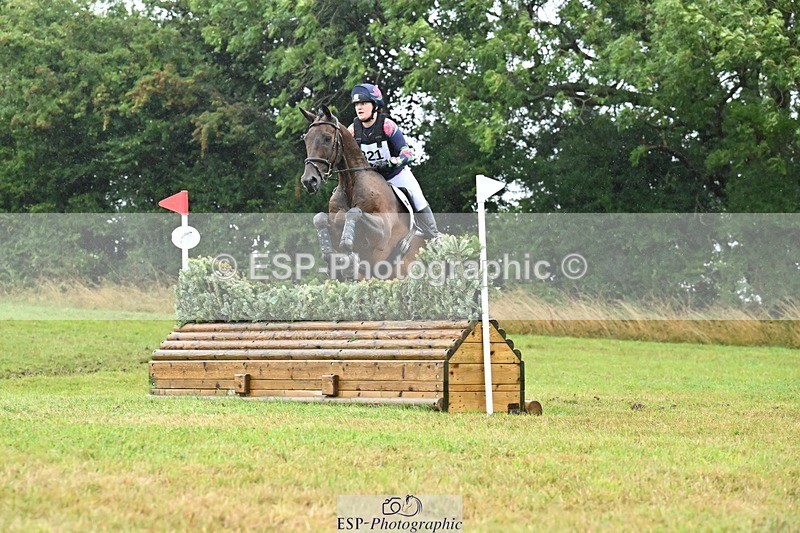 250830-152453-04837 - G-321-Samantha.Henderson