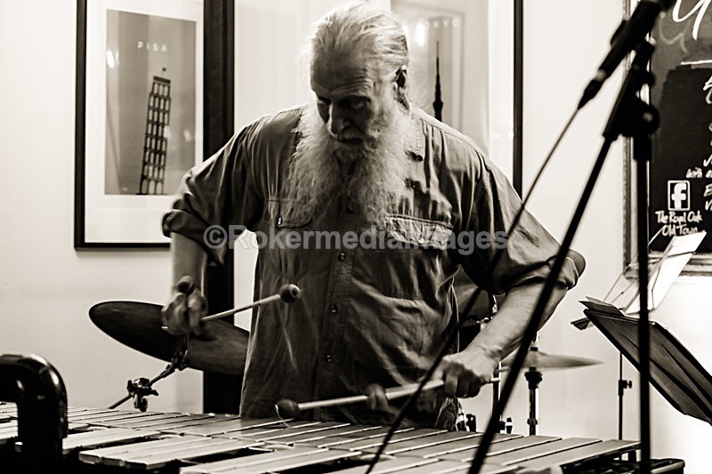  - Roger Beaujolais Italian Trio