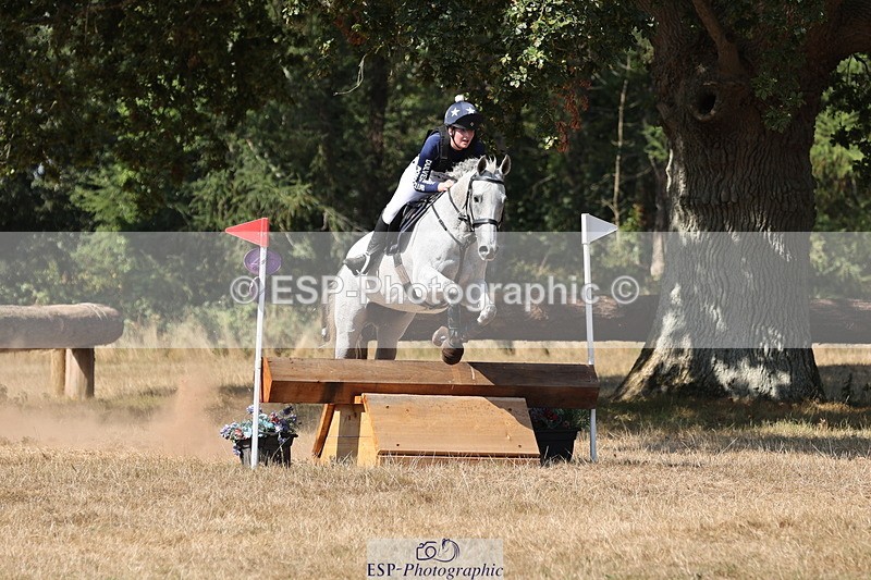 250824A-150412-39159 - 2128-Emily.Jones-Chesham.Rose